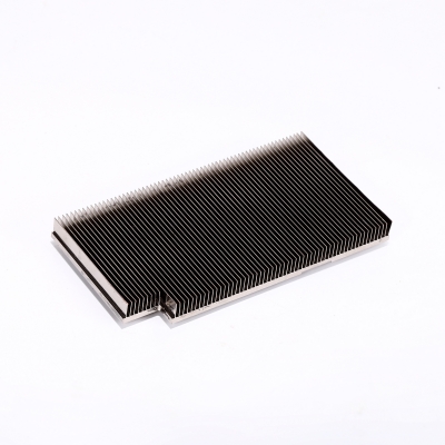 铲齿散热器
